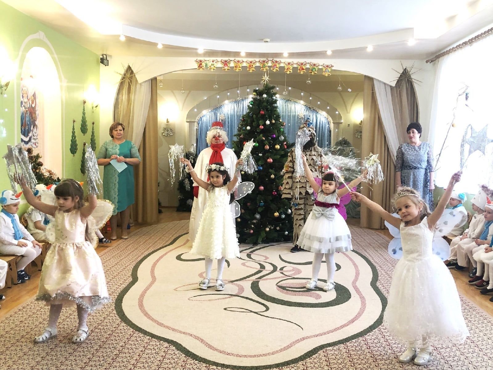 новогодняя сказка прошла в школе