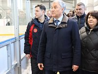 В ЗАТО Светлом завершено строительство круглогодичной пришкольной ледовой арены
