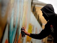 Какое наказание грозит за граффити и надписи на заборах 