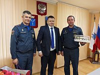 Сергей Баталов поздравил с праздником сотрудников Специальной пожарно-спасательной части №5