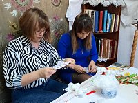 Для мам дошколят прошёл мастер-класс по созданию традиционной куклы