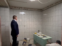 Сергей Баталов провел еженедельный осмотр ремонтных работ в школе