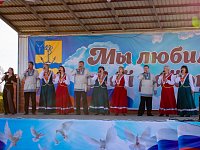 Творческий десант светловских артистов  выступил с концертом в посёлке Ровное
