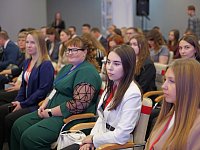 100 молодых управленцев получили дипломы об окончании обучения