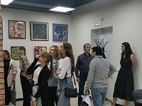 В Саратове открылась персональная выставка преподавателя Детской школы искусств Светлого Сергея Панфилова
