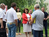 Глава городского округа Оксана Шандыбина встретилась с жильцами дома №7 по ул.Лопатина