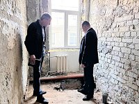 Сергей Баталов поручил держать на постоянном контроле ход ремонтных работ в школе