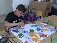 Творческое путешествие в мир дружбы совершили воспитанники летней площадки