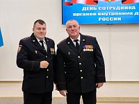 Светлый поздравил с профессиональным праздником сотрудников полиции