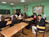 Для десятиклассников стартовала программа "Семейный очаг"