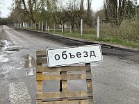 Вниманию автолюбителей: железнодорожный переезд в Татищево закрыт для движения автотранспорта