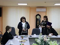 Глава городского округа Оксана Шандыбина поздравила с наступающим Новым годом семьи участников СВО 