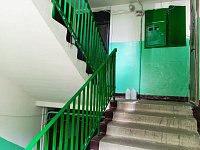 Продолжаются работы по текущему ремонту многоквартирных домов поселка