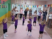 А ну-ка, мамочки!