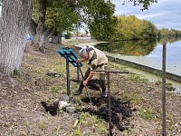 Появились новые лавочки вдоль светловского пруда