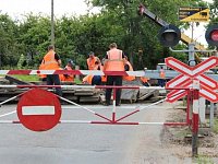 Вниманию автолюбителей: железнодорожный переезд в Татищево закрыт для движения автотранспорта
