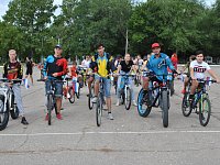 День Государственного флага России светловцы отметили участием в велопробеге