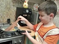 Светловские школьники приняли участие в акции «Завтрак для мамы»!